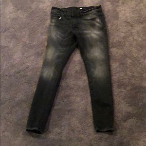 Black skinny jeans